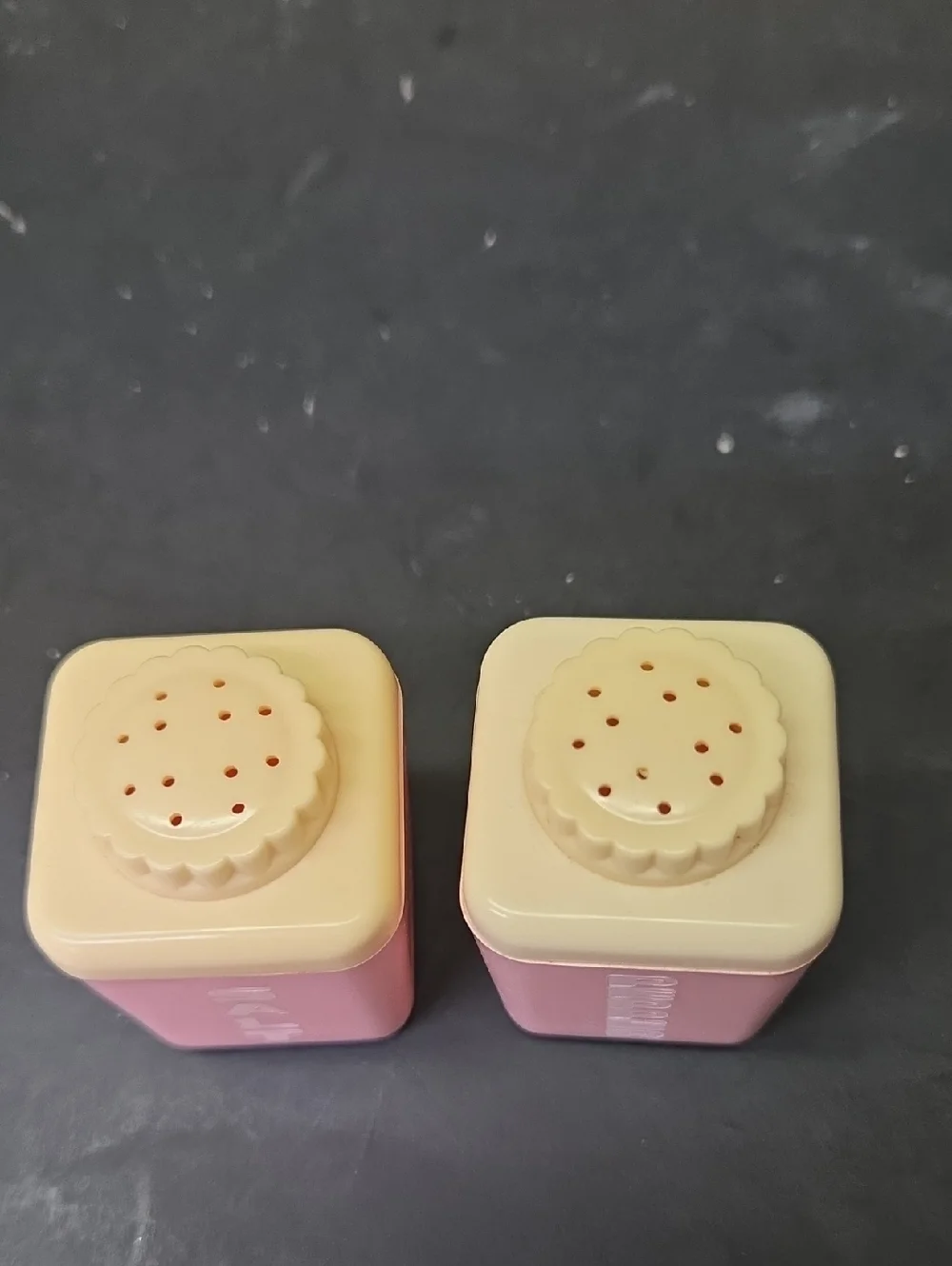 vintage Lustro-Ware pink and white plastic S&P shakers + 2 Rose Plates